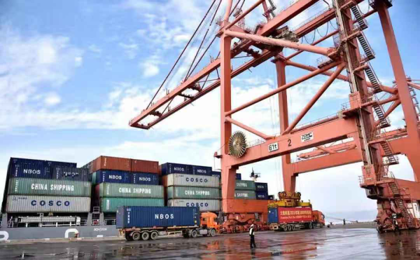 [浙江]臺(tái)州港大麥嶼港區(qū)開(kāi)啟對(duì)臺(tái)貿(mào)易出口新渠道(圖)